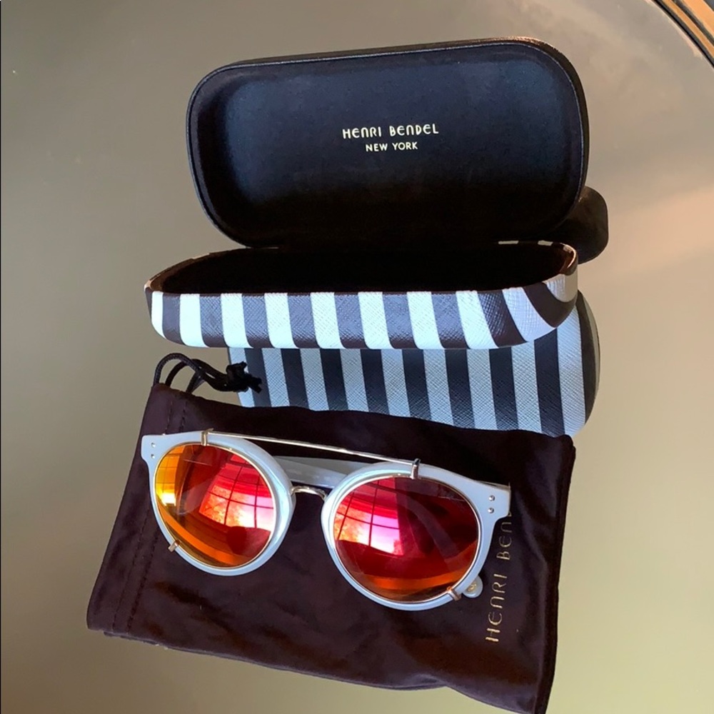 Henri Bendel - Maggie Round sunglasses